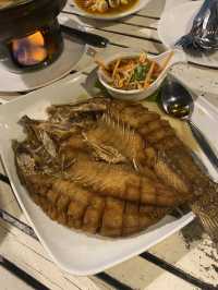 ร้านอาหารริมน้ำแม่น้ำบางปะกง @นั่งจ้อคาเฟ่ 