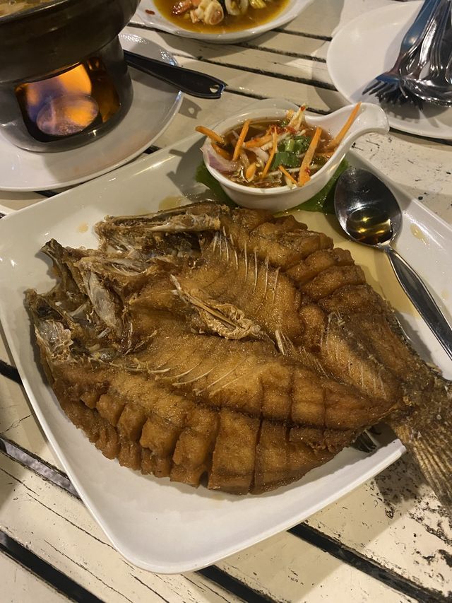 ร้านอาหารริมน้ำแม่น้ำบางปะกง @นั่งจ้อคาเฟ่ 