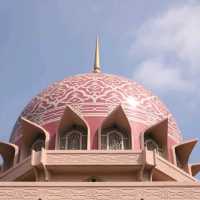 PUTRAJAYA MOSQUE / MALAYSIA 