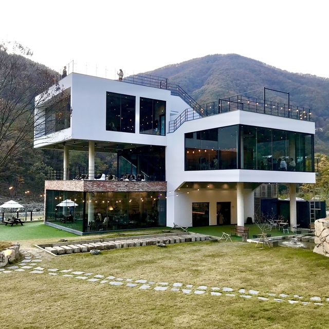 전주 근교 분위기 있는 대형카페 소양 “라온카페”