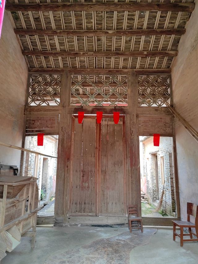 Guangdong Yunan Lanzhai Village Yuanquan Public Mansion
