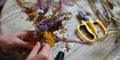 Dried Flower Wreaths | Torchau o Flodau Sych | Petallica Flower Farm | Mission Gallery