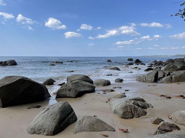 หาดลับๆในเขาหลัก 