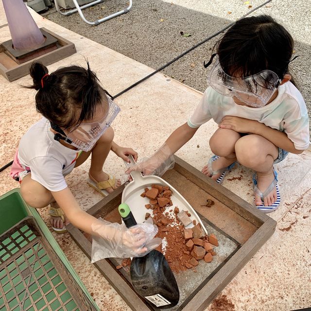 #重建歷史遺跡 #シャモット製作ボランティア #首里城正殿赤瓦