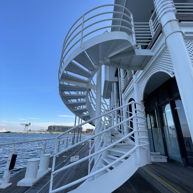 【横浜】海に浮かぶぷかりさん橋