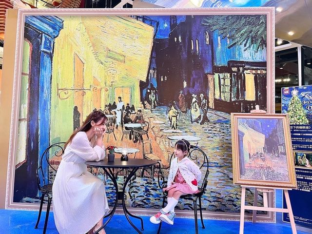 Joy to the World of Van Gogh