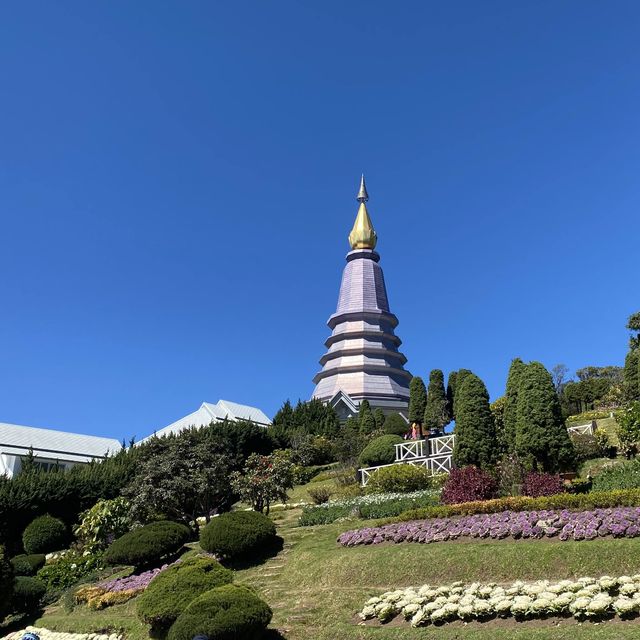 พระมหาธาตุนภเมทนีดลและพระมหาธาตุนภพลภูมิสิริ