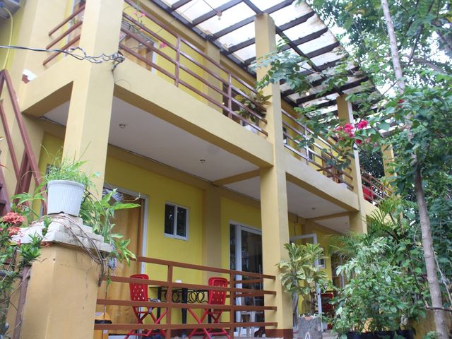 Jims Castle Inn in Coron Palawan