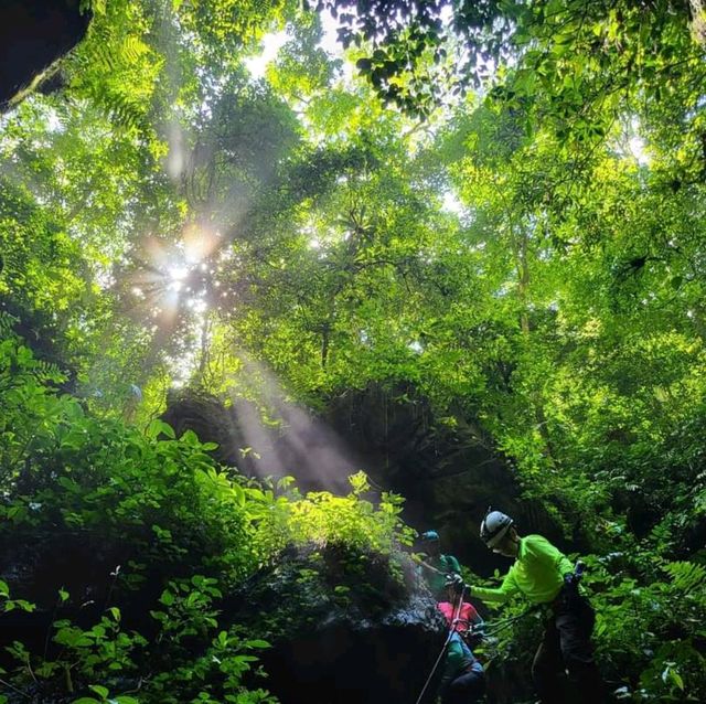 Amazing Va cave in Quang Binh