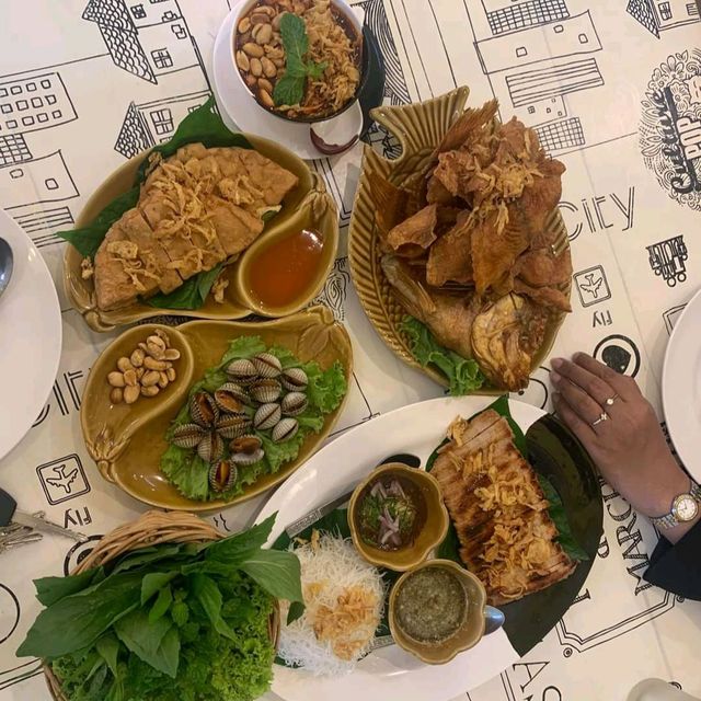 ซินจ่าว 2 ร้านอาหารไทย-เวียดนาม