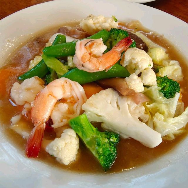 ริมบ้านชานเมือง ร้านอร่อยเด็ดประจำอำเภอศรีมหาโพธิ
