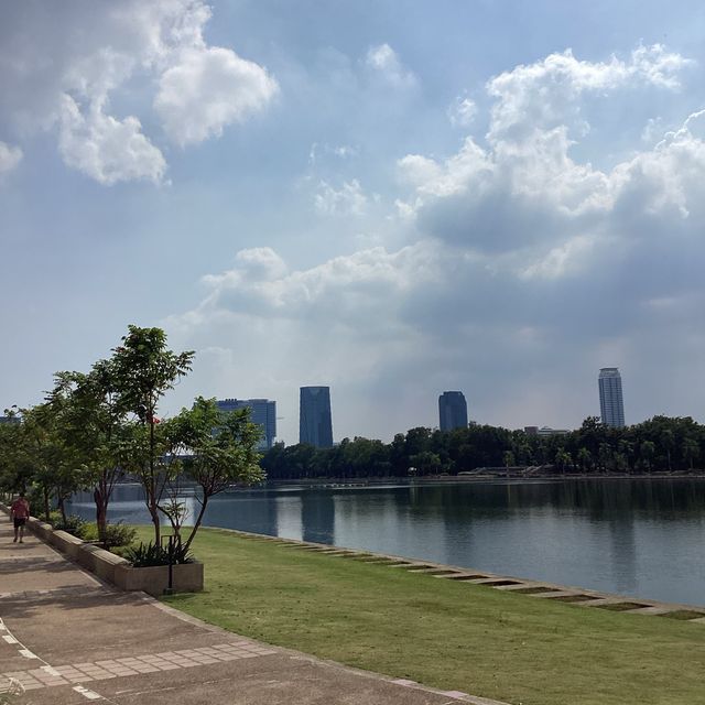 สวนเบญจกิติ