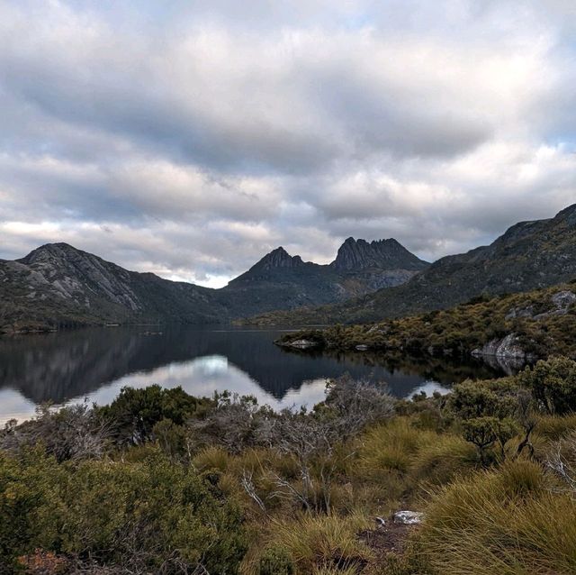 Experience nature at Dove Lake in Tasmania