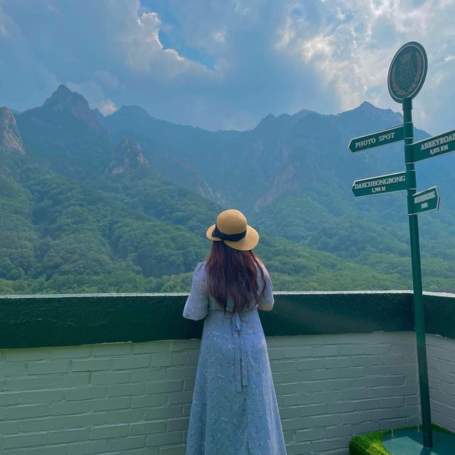 찐 설악산뷰 숲캉스가능한 ‘켄싱턴호텔 설악,