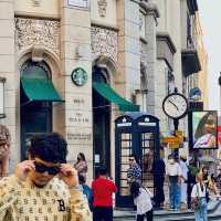 คาเฟ่สไตล์อังกฤษ ที่ Starbucks Davis สุขุมวิท24 ☕