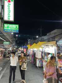 Shopping & Eating at Hua Hin night market ✨🌌