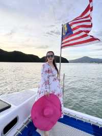 Catch the Sunset on the Yacht! 