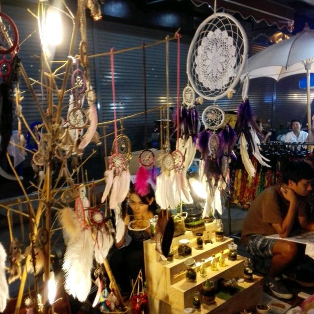 พาเดินชิวถนนคนเดินวัวลาย @เชียงใหม่