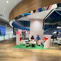 Uniqlo Kids Library
