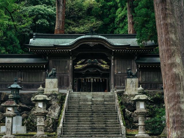 日本一複雑な屋根?! 福井の大瀧神社・岡太神社