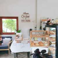 12 Cafe & Bakery @Ranong 🍰🧁🍭☕