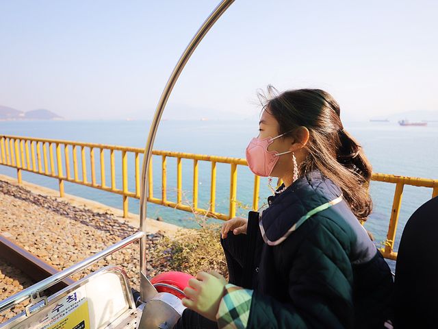 여수 레일바이크 바다를 보며 달린다