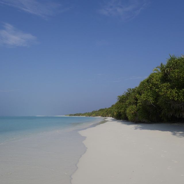 Fulhadhoo Bikini beach