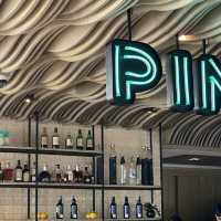 Pine beach bar : คาเฟ่ใน intercontinental phuket 