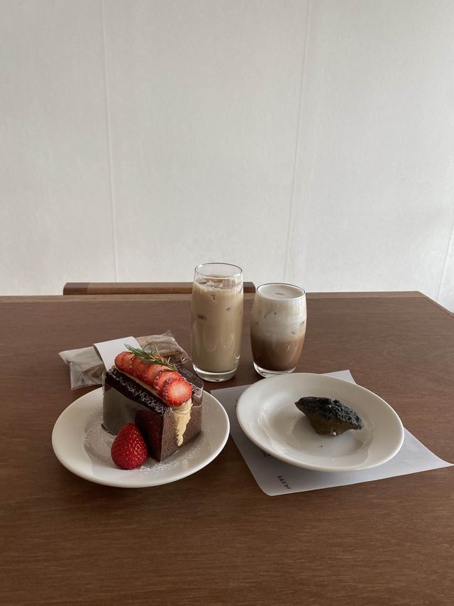 광주 동명동 베이커리 대형카페,카페진정성