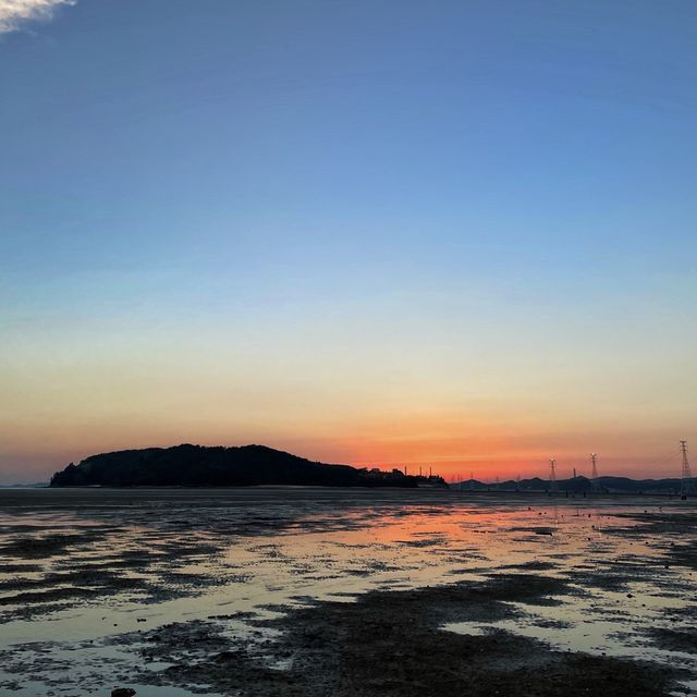 바닷길이 열리는 신비의 섬 😘