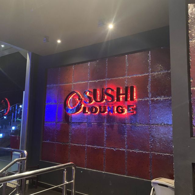 Yummy sushi lounge 