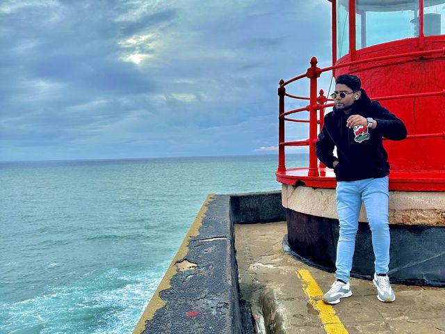 Happiness comes in a wave 🌊 
