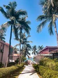 Hotel At The Doorstep of Dadonghai Beach 🌴🌊