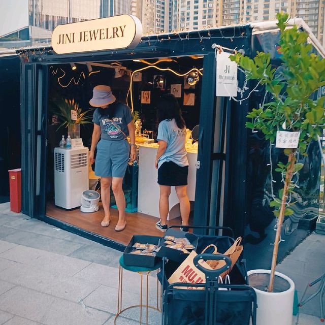 Weekend @ Iantai market 😍😋😜 Weekend @ Iantai market 😍😋😜