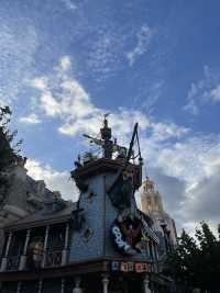 Sunny Sky Days at Shanghai Disneyland🏰🎡