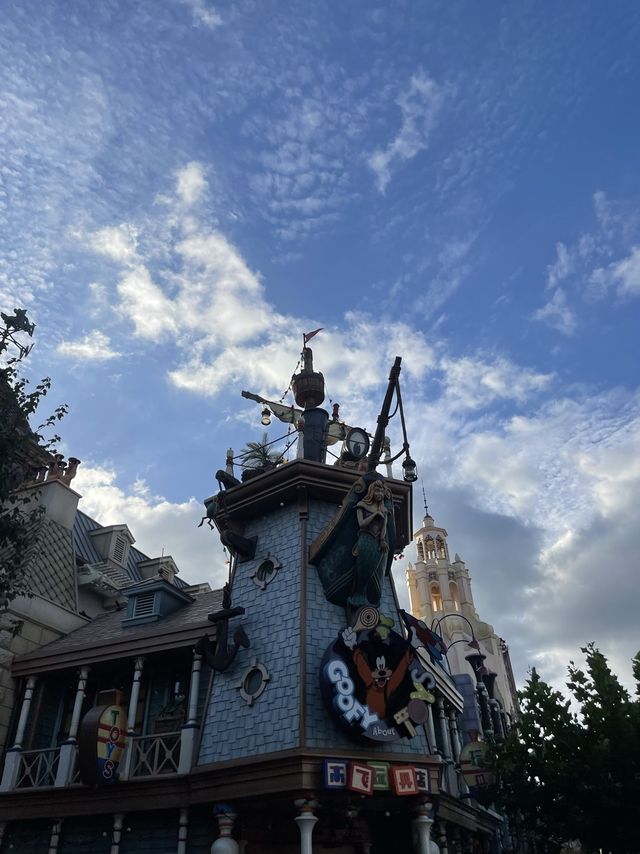 Sunny Sky Days at Shanghai Disneyland🏰🎡