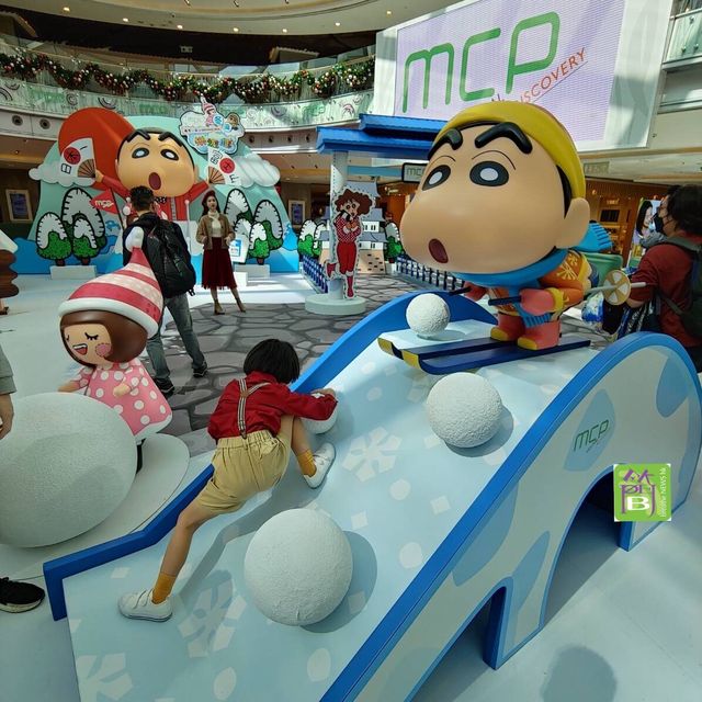 同蠟筆小新一齊滑雪合照將軍澳MCP