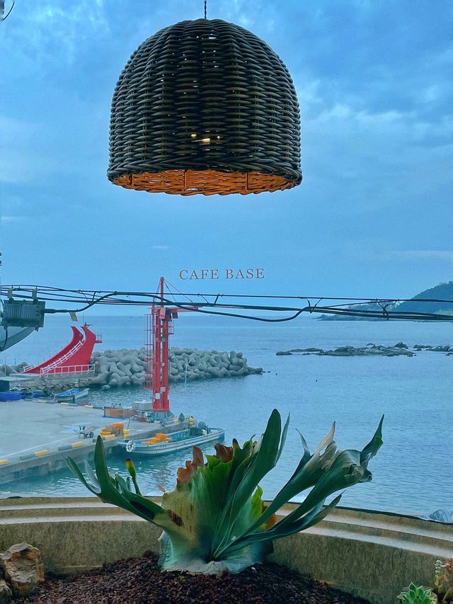 로프탑 오션뷰가 예쁜 CAFE BASE