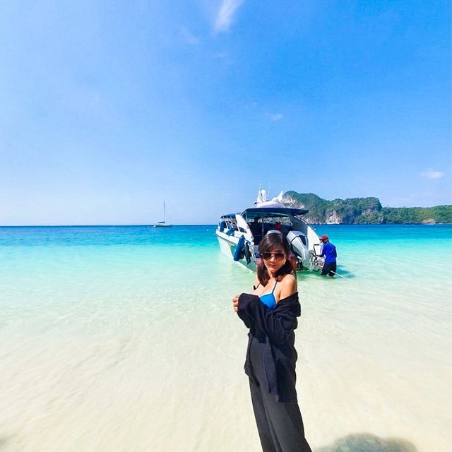 Paradise on Earth | Koh Phi Phi 🌊☀️🌴  