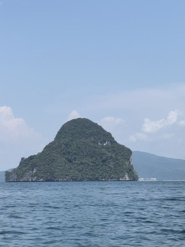 เที่ยววันเดียว แต่มีรูปลงทั้งปีแบบนี้ลงเกาะสิค่ะ