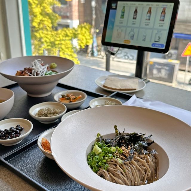 서래마을 깔끔한 한식 한끼 ‘테이스티나인 홈’