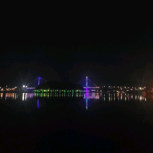 여수 낭만포차거리, 밤바다
