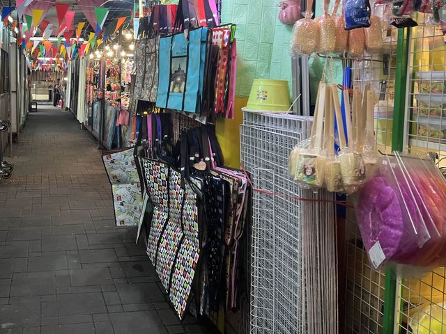ตลาดนัด บิ๊กซีรัชดา
