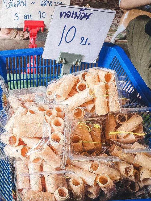 ชุมชนขนมแปลก ริมคลองหนองบัว จันทบุรี