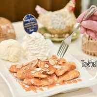  Pang Cha Cafe - ปังชา ชาไทยดังไกลระดับโลก 🧋🐔✨