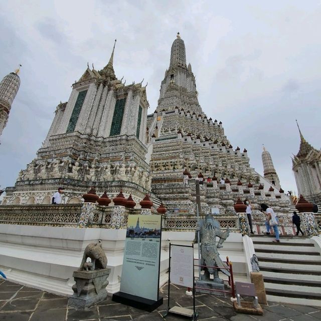 วัดอรุณราชวรารามราชวรมหาวิหาร (วัดแจ้ง) 🙏