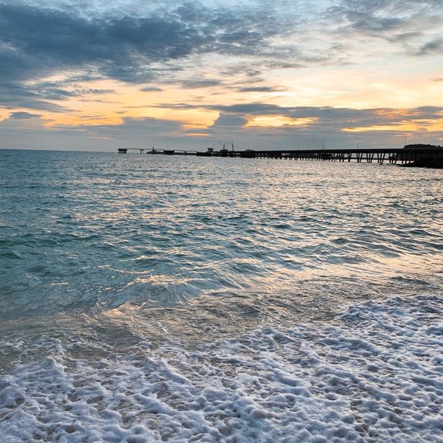 หาดนางรำ อ.สัตหีบ จ.ชลบุรี