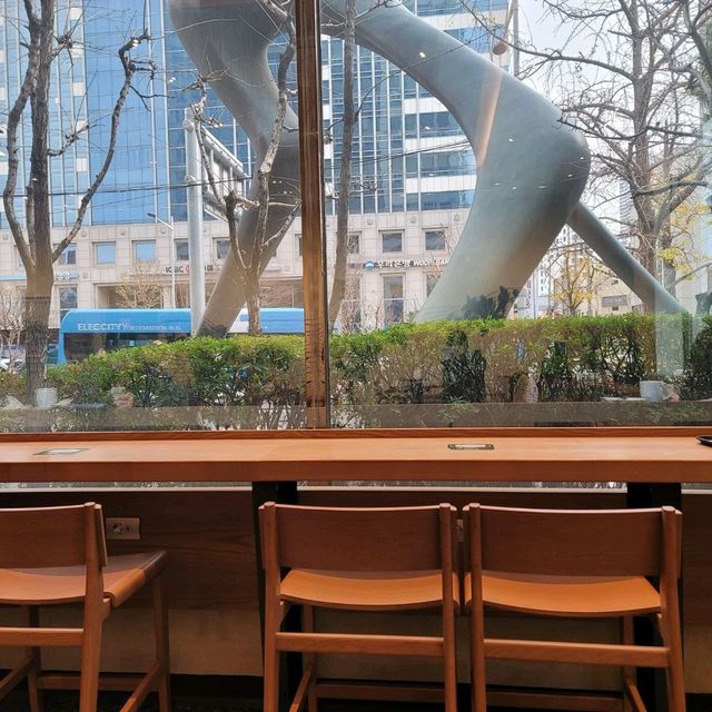 부산 서면 한적하고 조용해서 좋은 스타벅스 엠디엠타워점