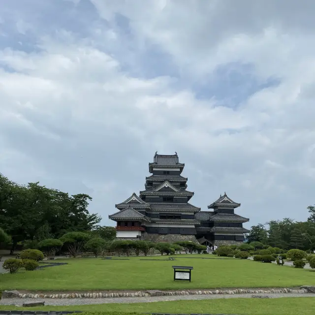 五重六階の松本城