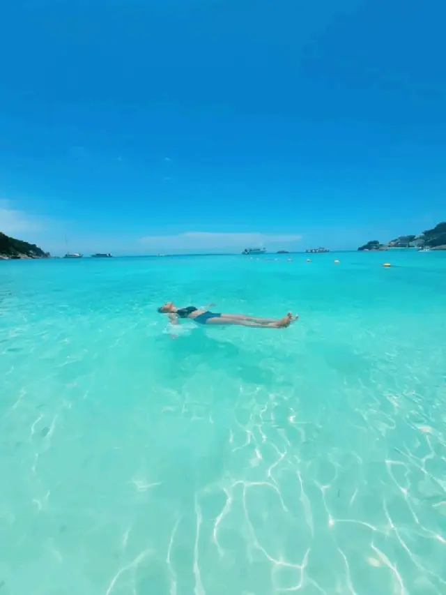 Beautiful Turquoise Water in Similan Island